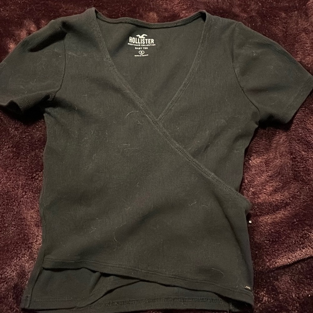 black cropped baby tee